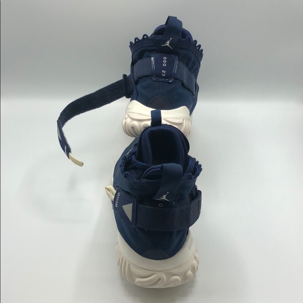 Jordan Proto-React Men’s Basketball Shoes - Picture 8 of 11